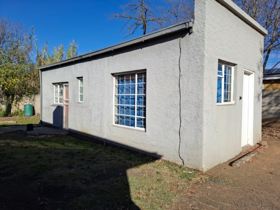 6 Bedroom Property for Sale in Willows Free State